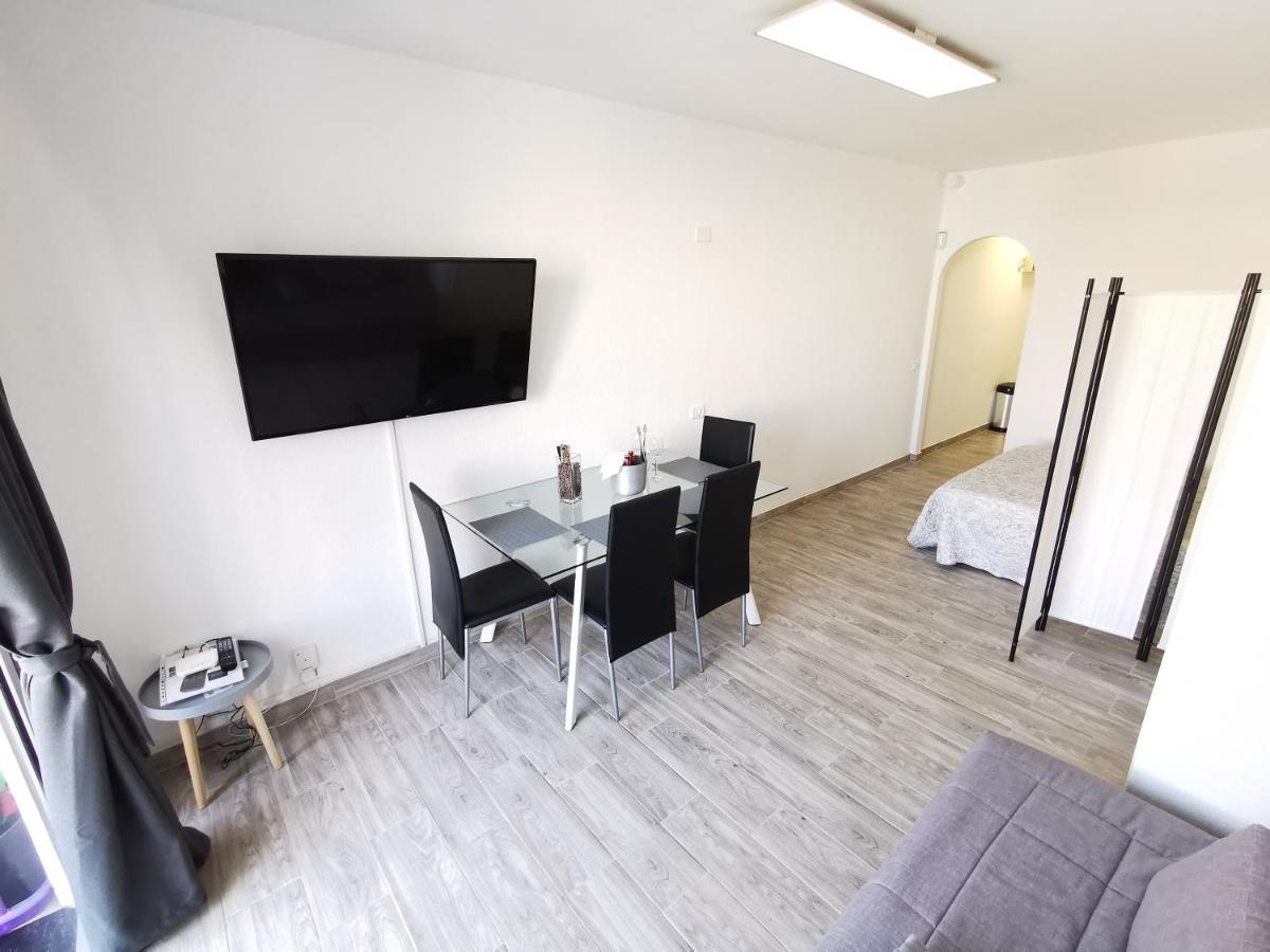 Sunny Apt With Terrace Coastal Area South Arona Arona  Exteriör bild