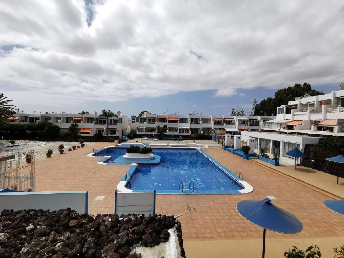 Sunny Apt With Terrace Coastal Area South Arona Arona  Exteriör bild