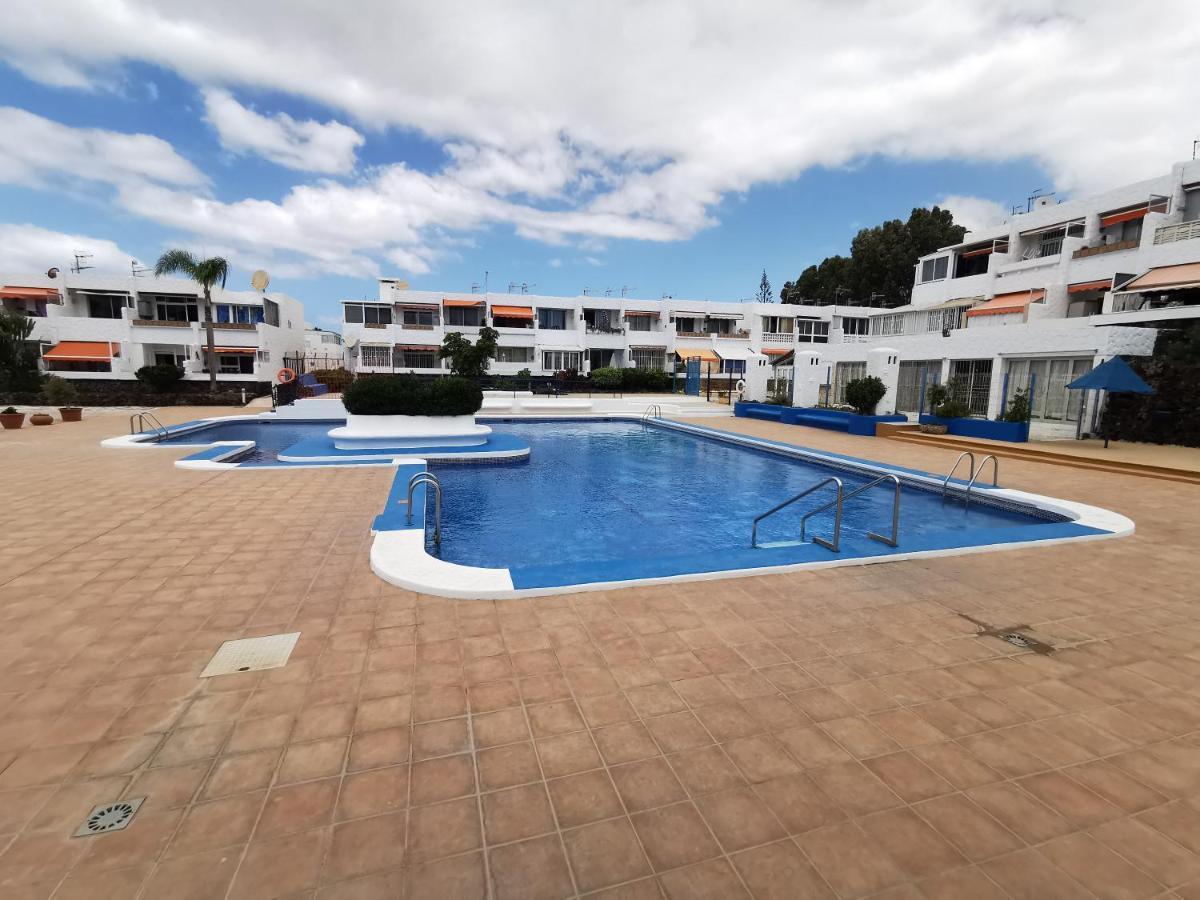 Sunny Apt With Terrace Coastal Area South Arona Arona  Exteriör bild