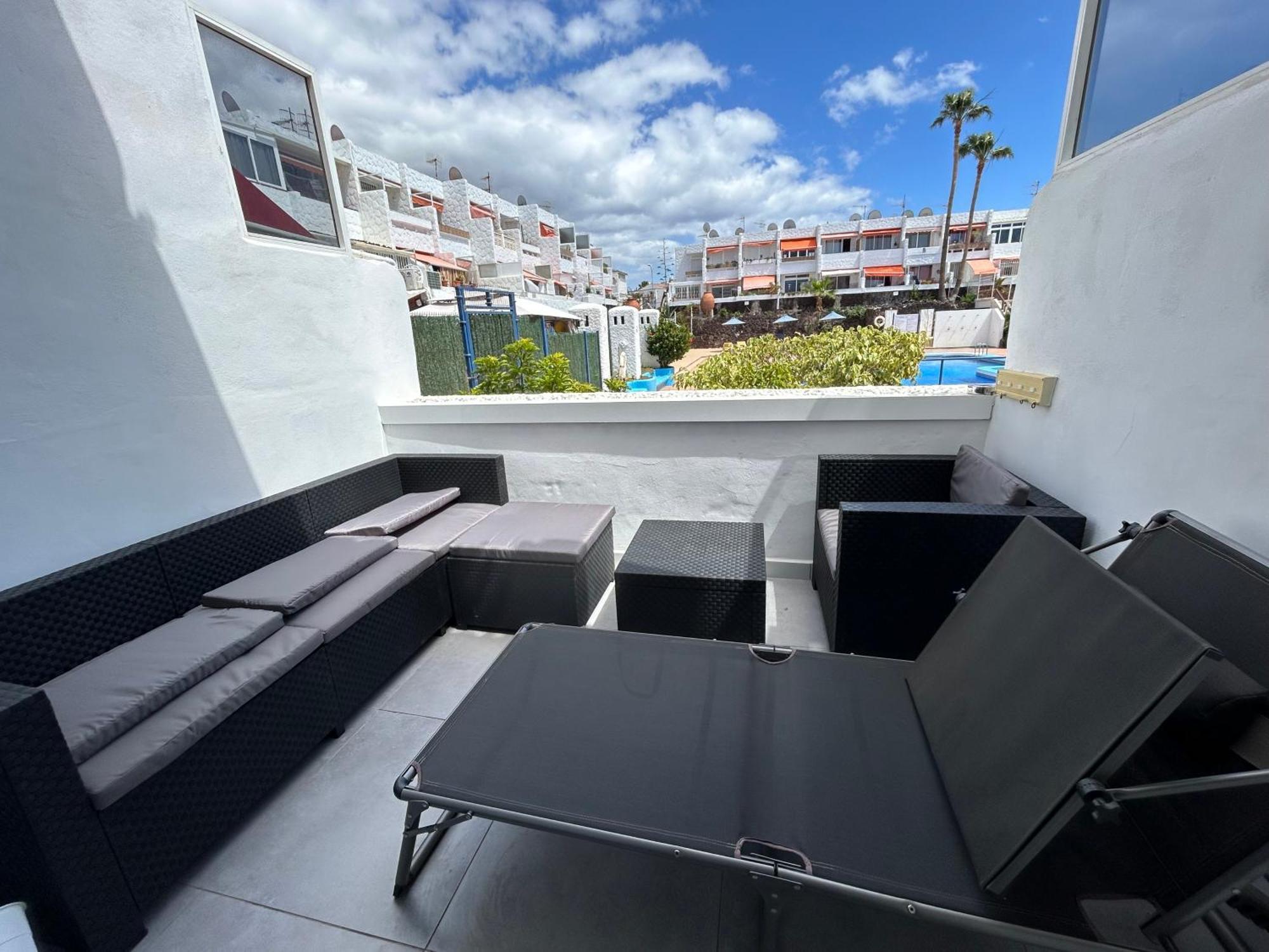 Sunny Apt With Terrace Coastal Area South Arona Arona  Exteriör bild