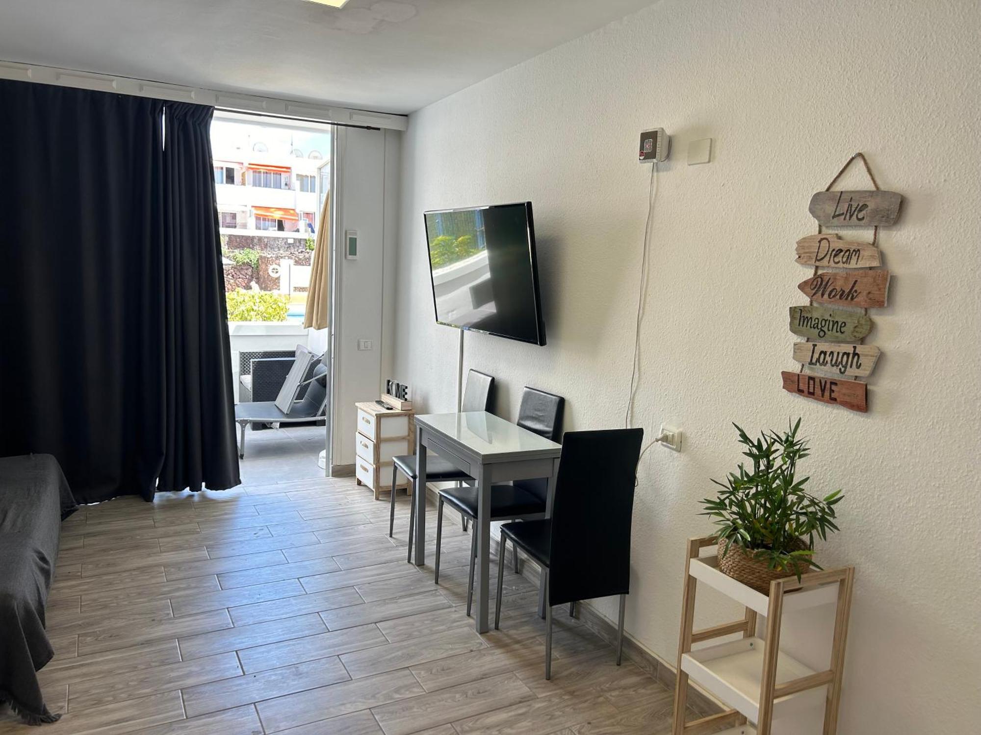 Sunny Apt With Terrace Coastal Area South Arona Arona  Exteriör bild