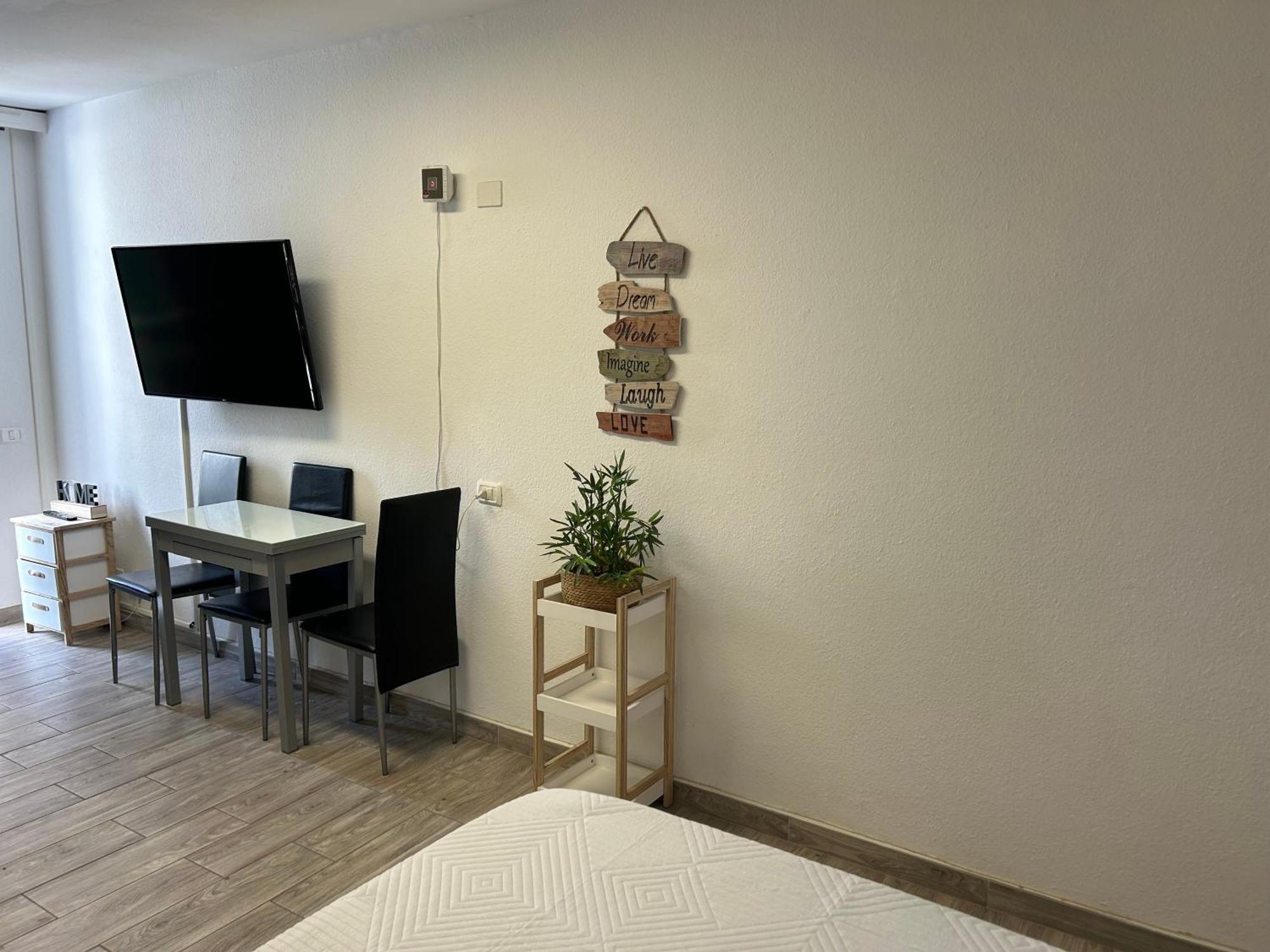 Sunny Apt With Terrace Coastal Area South Arona Arona  Exteriör bild